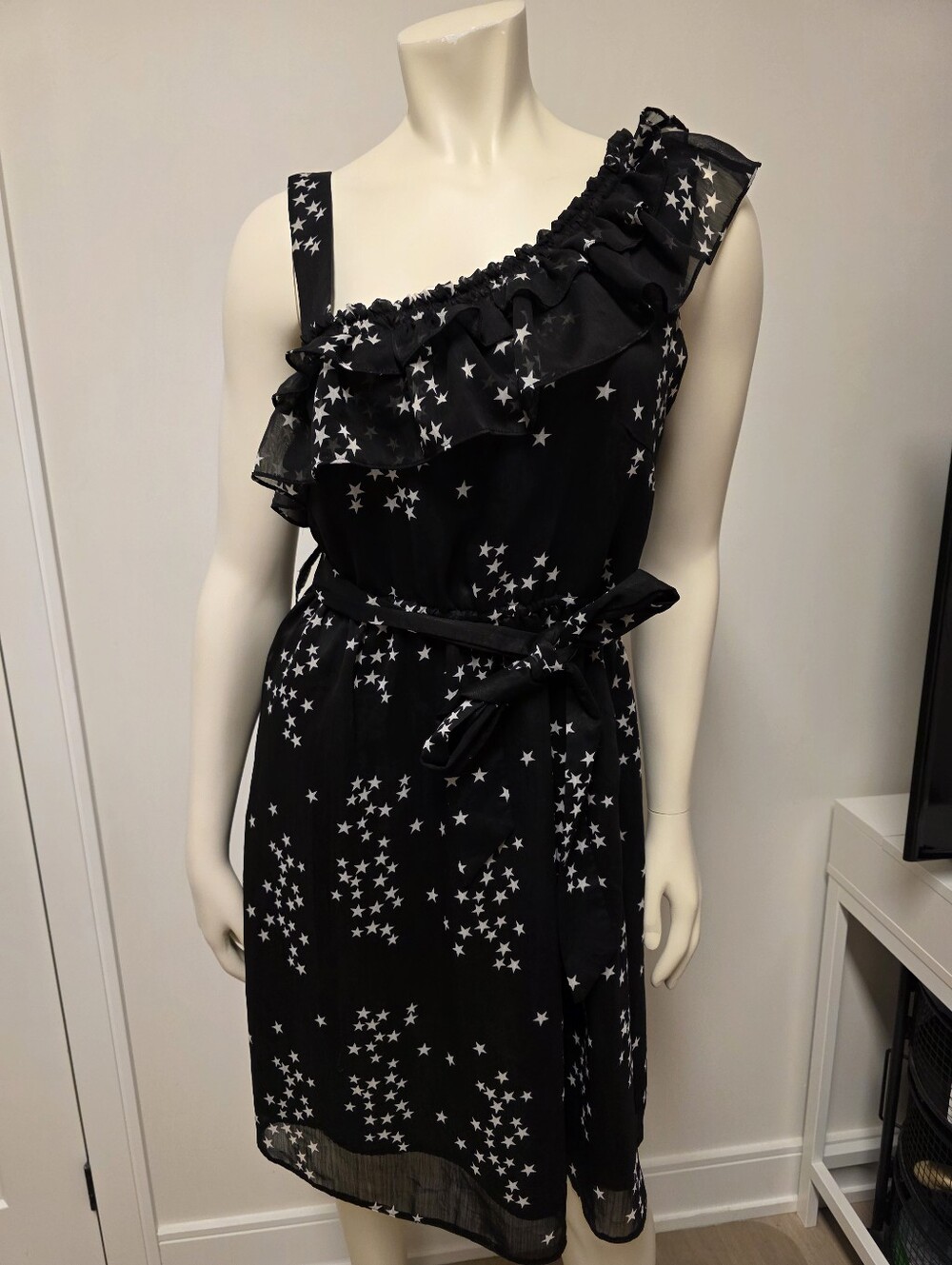 NWOT ICHI One-Shoulder Black Star Print Ruffle Tie-Waist Dress XS - S